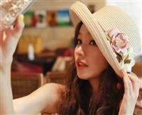 Gợi ý cách chọn mũ đi biển cực xinh cho nàng