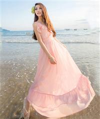 Tiết lộ bí quyết chọn váy maxi đi biển cho các nàng